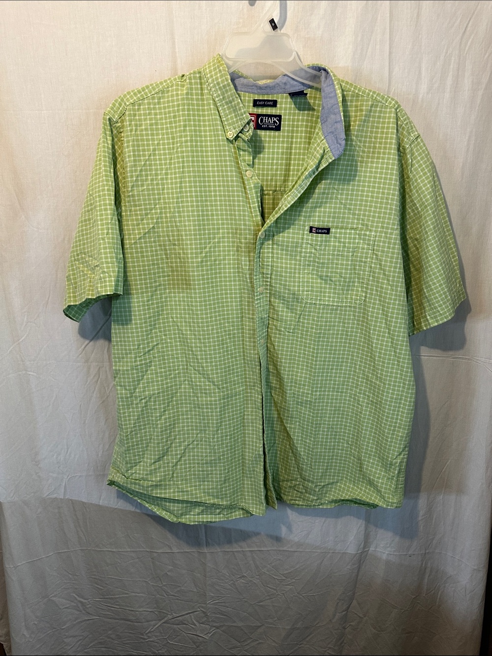 Chaps Men’s Light Green Check Short-Sleeve Button-Down Shirt